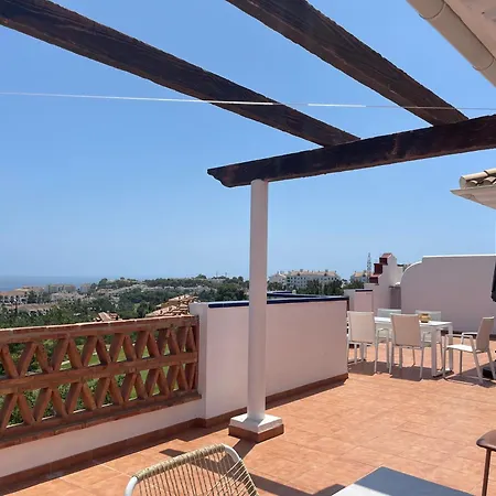 Penthouse With Exceptionel View, Miraflores Apartment Malaga